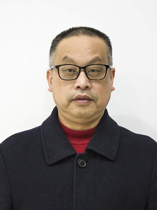 許建國(湖北省松滋市政務服務和大數據管理局黨組成員、副局長、二級主任科員)