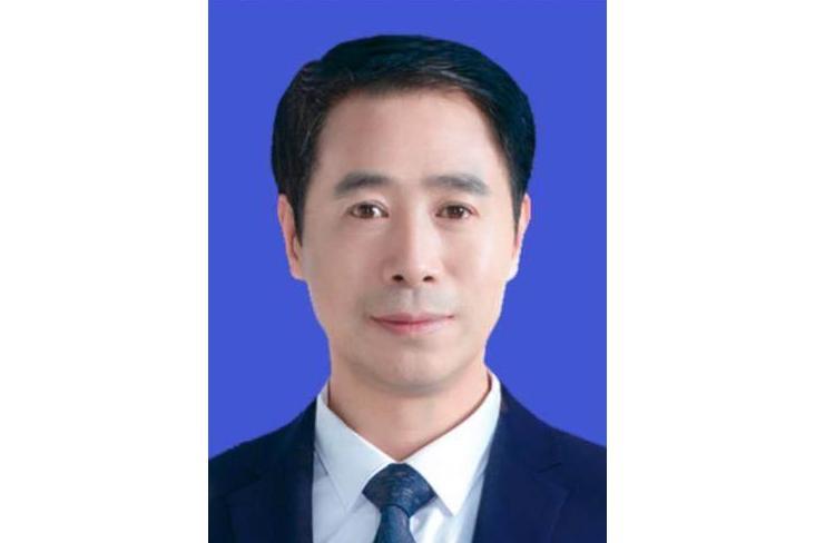 劉皓(南陽市國醫仲景艾草集團有限公司黨支部書記、負責人) 劉皓(南陽市國醫仲景艾草集團有限公司黨支部書記、負責人)