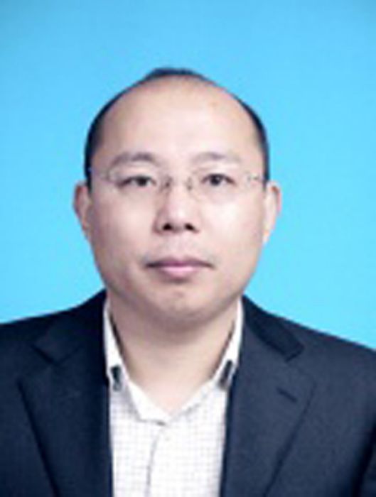 於一雷 於一雷