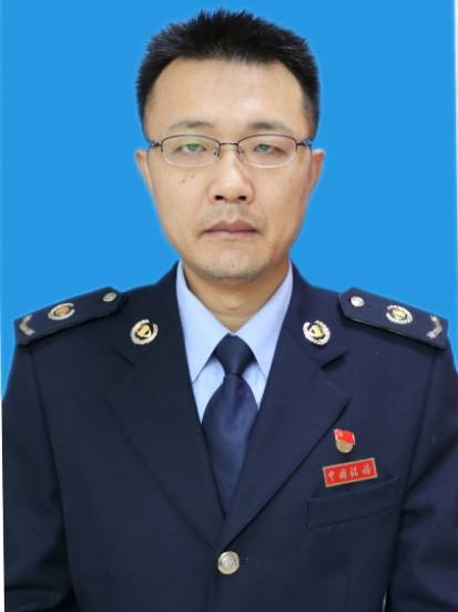 王前(三清山風景名勝區稅務局黨委委員、紀檢組組長、二級主辦) 王前(三清山風景名勝區稅務局黨委委員、紀檢組組長、二級主辦)