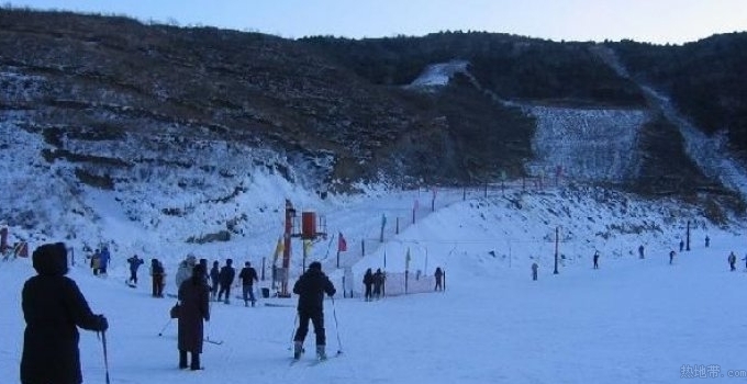 龍灣海濱滑雪場
