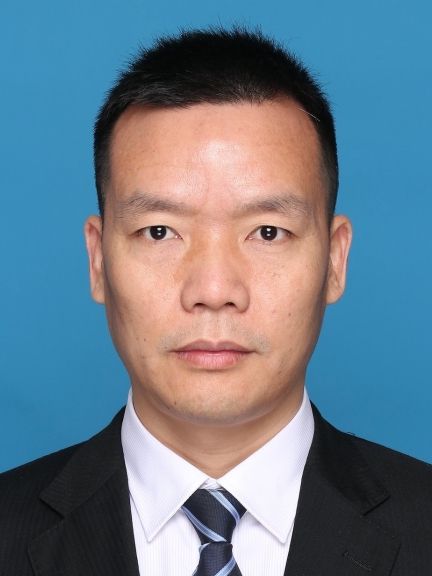 劉立新(浙江省杭州市蕭山區行政審批服務管理辦公室四級調研員) 劉立新(浙江省杭州市蕭山區行政審批服務管理辦公室四級調研員)