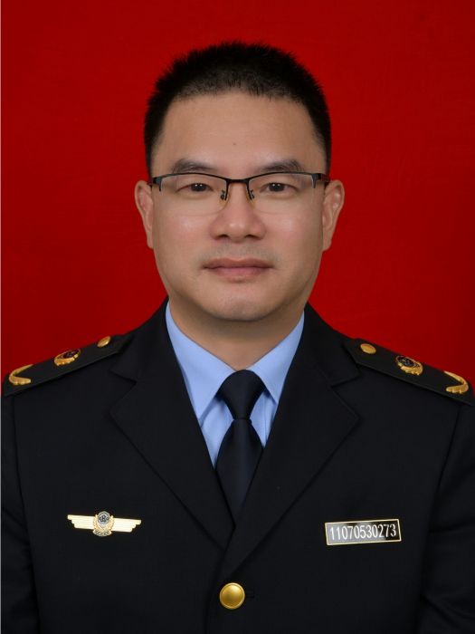 黃中慶(浙江省義烏市市場監督管理局黨委委員、副局長) 黃中慶(浙江省義烏市市場監督管理局黨委委員、副局長)