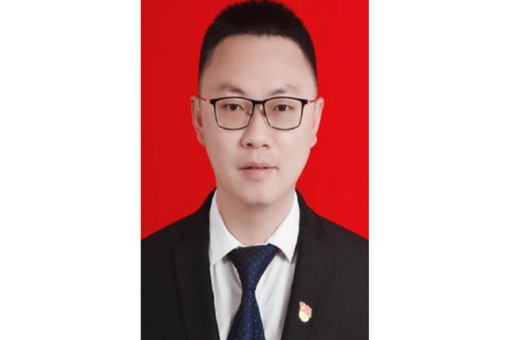 李文皓(四川省峨邊彝族自治縣經濟和信息化局黨組書記、局長) 李文皓(四川省峨邊彝族自治縣經濟和信息化局黨組書記、局長)