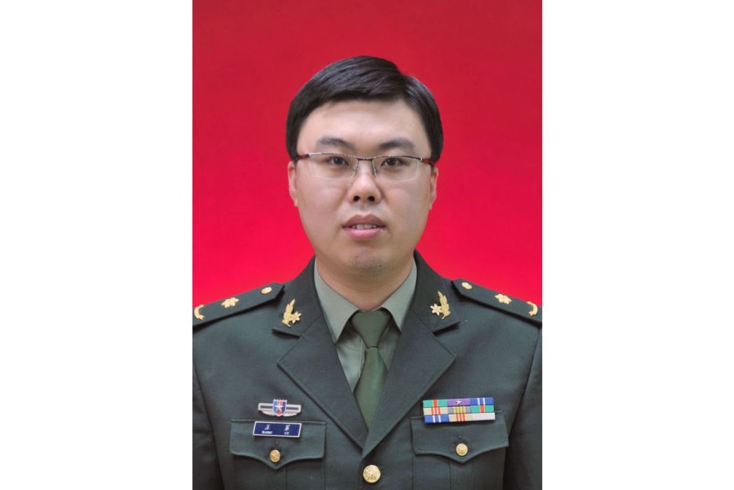 王策(上海長征醫院脊柱外科副主任醫師) 王策(上海長征醫院脊柱外科副主任醫師)