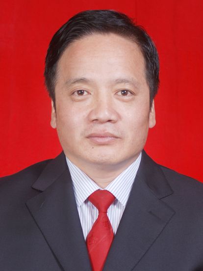 劉長青(陝西省興平市教育局黨委書記) 劉長青(陝西省興平市教育局黨委書記)