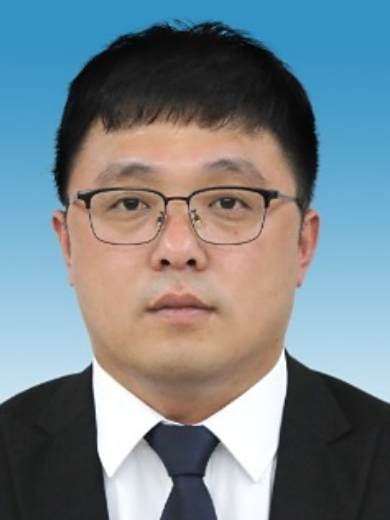馮楠(遼寧省葫蘆島市綏中縣交通運輸局副局長) 馮楠(遼寧省葫蘆島市綏中縣交通運輸局副局長)