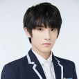 武悅(《青春有你3》訓練生) 武悅(《青春有你3》訓練生)