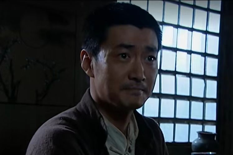 李鐵(戰爭愛情劇《戰鬥的青春》中的角色) 李鐵(戰爭愛情劇《戰鬥的青春》中的角色)