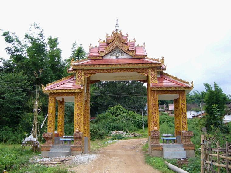 曼先村 曼先村