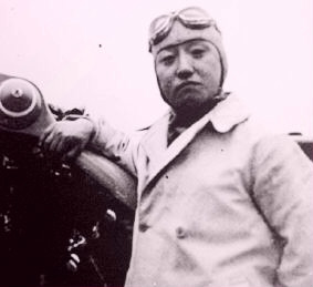 東北空軍少將司令官馮庸，馮德麟的兒子