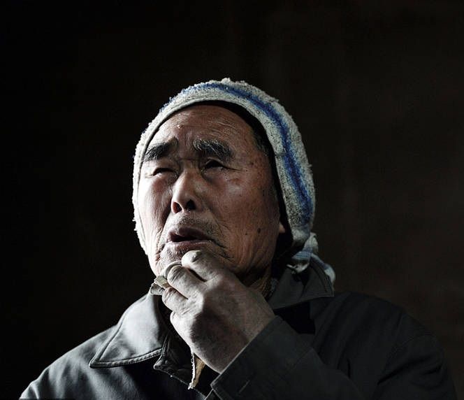 苗明文 苗明文
