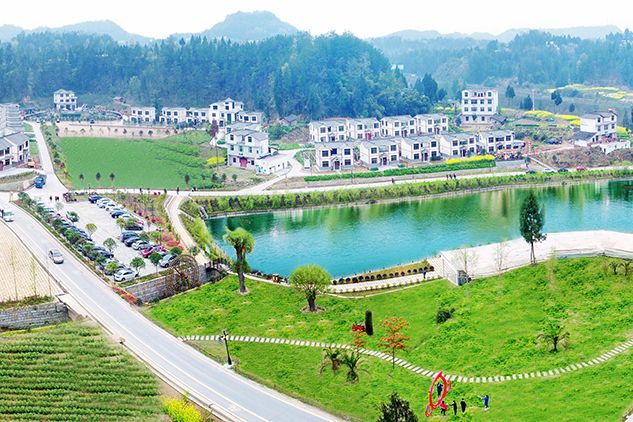 萬壽村(四川省巴中市恩陽區下八廟鎮下轄村) 萬壽村(四川省巴中市恩陽區下八廟鎮下轄村)