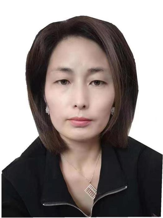 楊冬平(青海省人大代表,西寧市湟中區田家寨鎮上洛麻村婦聯主席) 楊冬平(青海省人大代表,西寧市湟中區田家寨鎮上洛麻村婦聯主席)
