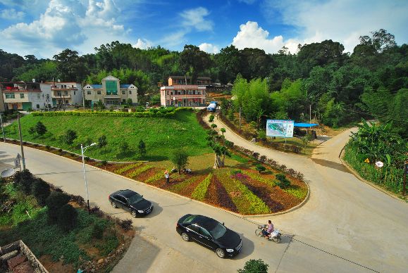 樂土村(福建省漳州市南靖縣和溪鎮下轄村) 樂土村(福建省漳州市南靖縣和溪鎮下轄村)