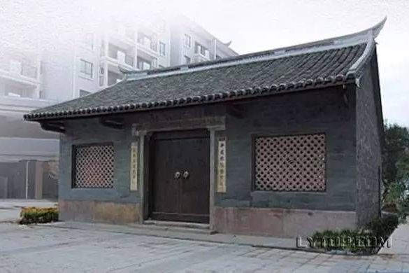 丘弘 丘弘
