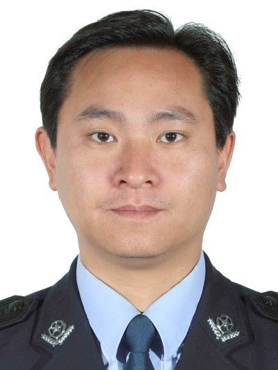 李東(廣東省平遠縣公安局黨委委員、政工室主任、二級警長) 李東(廣東省平遠縣公安局黨委委員、政工室主任、二級警長)