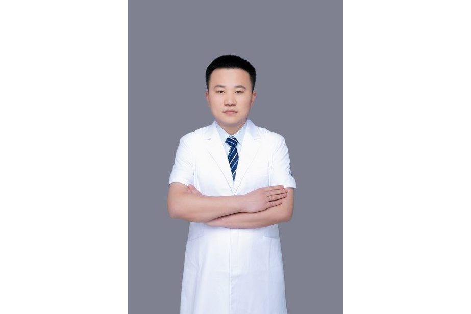 王亞斌(石家莊美萊醫學美容醫院整形外科執業醫師) 王亞斌(石家莊美萊醫學美容醫院整形外科執業醫師)