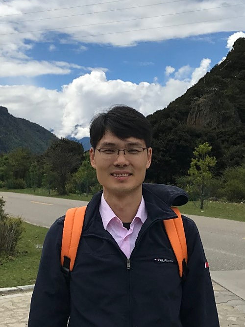 謝正偉(北京大學基礎醫學院副研究員) 謝正偉(北京大學基礎醫學院副研究員)