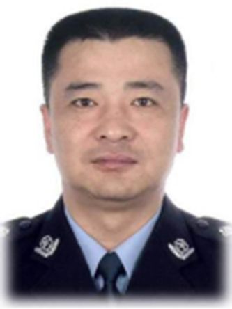 張衛(遼寧省營口市蓋州市公安局副局長) 張衛(遼寧省營口市蓋州市公安局副局長)