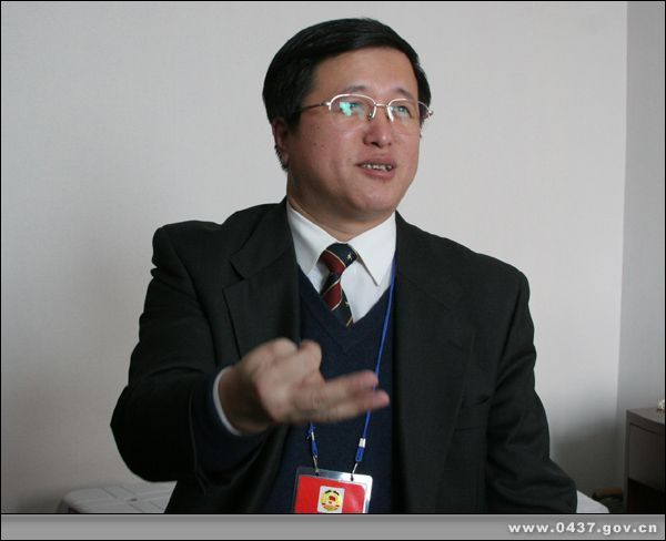 劉運佳(西安區人民政府副區長) 劉運佳(西安區人民政府副區長)