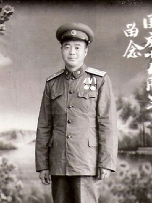 郭寶秀(北京軍區聯勤部通縣干休所師職離休幹部) 郭寶秀(北京軍區聯勤部通縣干休所師職離休幹部)