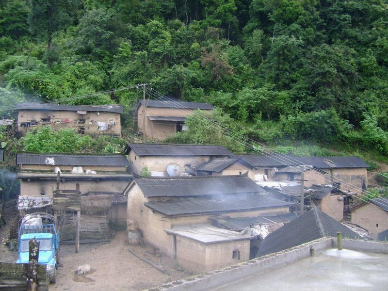 布魯村 布魯村