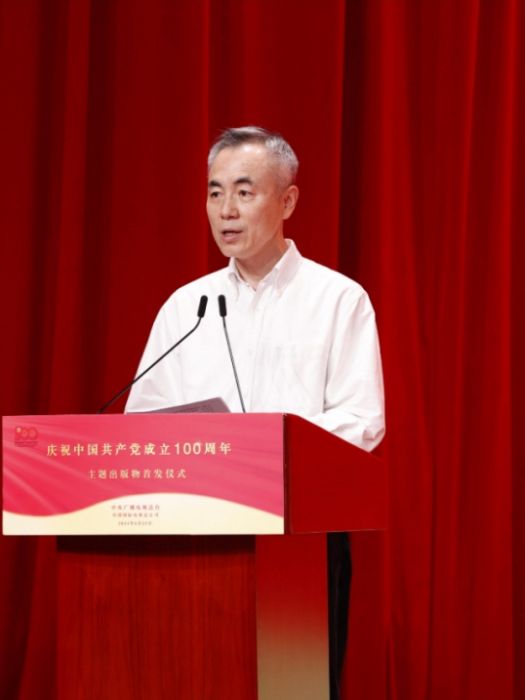 王曉真(中央廣播電視總台副台長、黨組成員) 王曉真(中央廣播電視總台副台長、黨組成員)