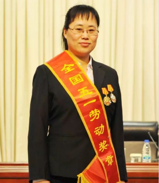 於麗霞(牡丹江熱電有限公司電自分場工程師) 於麗霞(牡丹江熱電有限公司電自分場工程師)