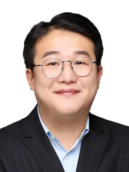 柳文超(第十四屆北京市政協委員、中國僑商聯合會常務副會長) 柳文超(第十四屆北京市政協委員、中國僑商聯合會常務副會長)