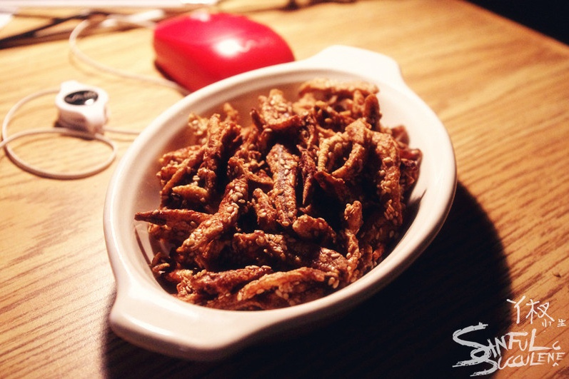 香酥芝麻魚 香酥芝麻魚