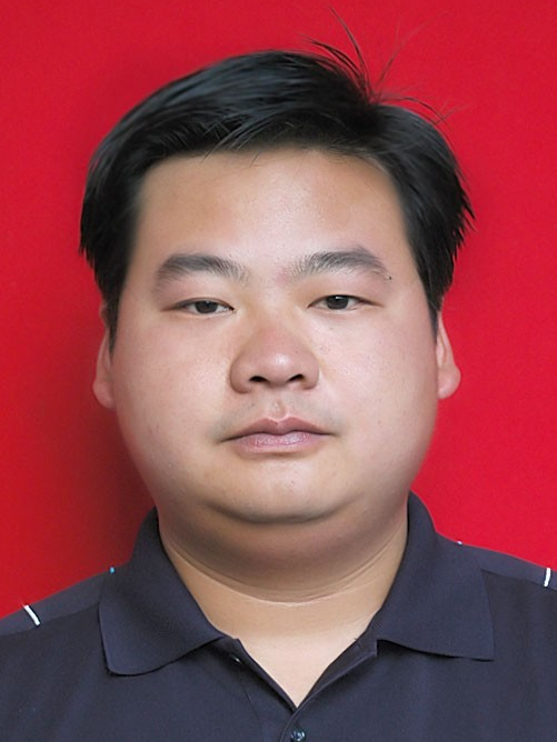 許華(湖北省仙桃市文化和旅遊局黨組成員、副局長) 許華(湖北省仙桃市文化和旅遊局黨組成員、副局長)