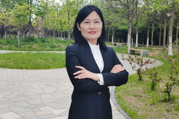 劉娜(青島黃海學院教師) 劉娜(青島黃海學院教師)