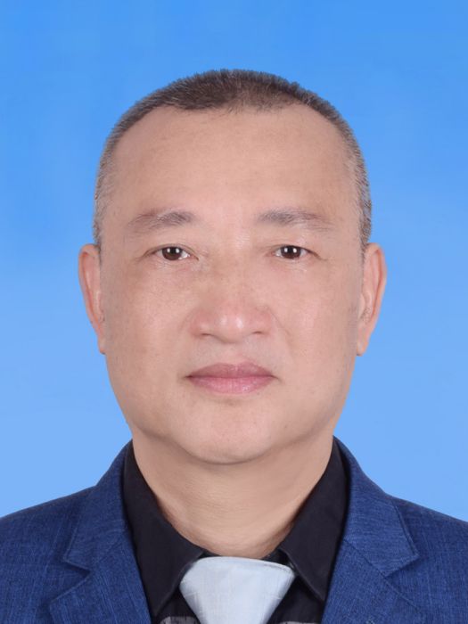 崔勇(廣州市番禺區石壁街總工會副主席、三級調研員) 崔勇(廣州市番禺區石壁街總工會副主席、三級調研員)