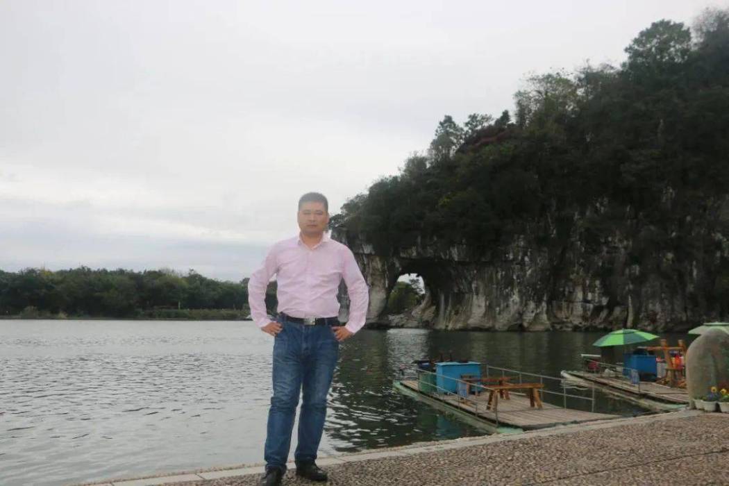 宋濤(德州市第一中學數學教師) 宋濤(德州市第一中學數學教師)