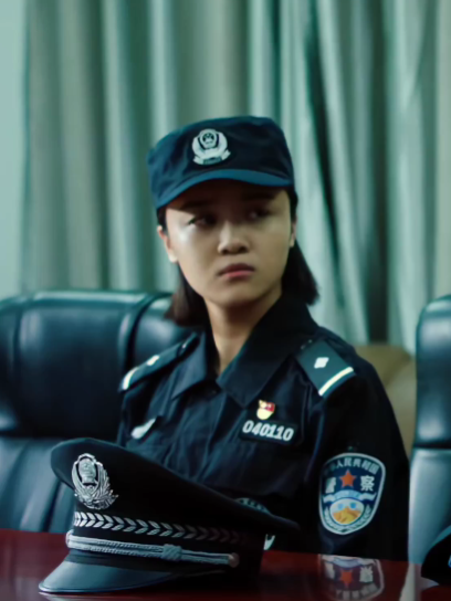 安琪(動作電影《辣警狂花2》中的角色) 安琪(動作電影《辣警狂花2》中的角色)