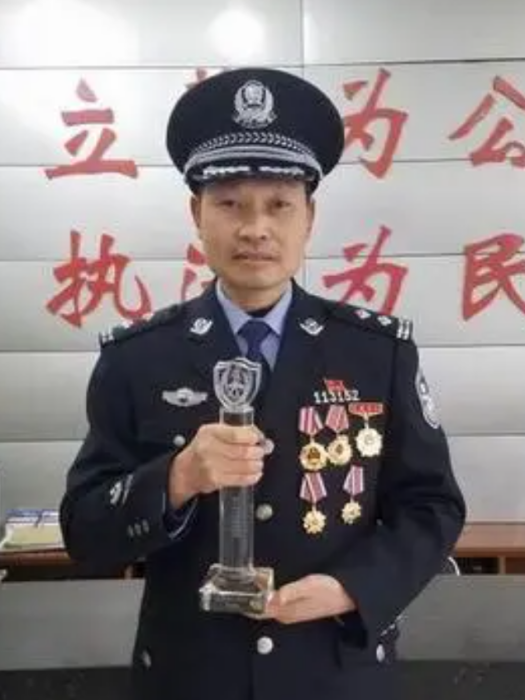 賀設平 賀設平