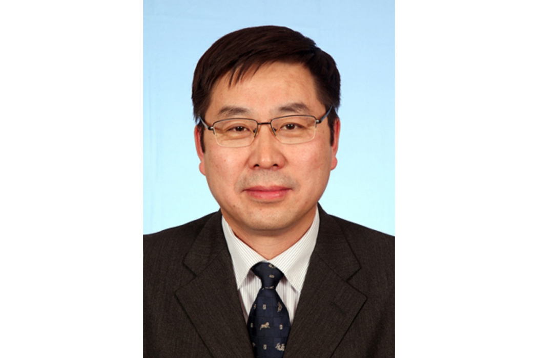 張文明(第十四屆全國政協委員,華東師範大學國家教育巨觀政策研究院副院長,致公黨上海市委副主委) 張文明(第十四屆全國政協委員,華東師範大學國家教育巨觀政策研究院副院長,致公黨上海市委副主委)