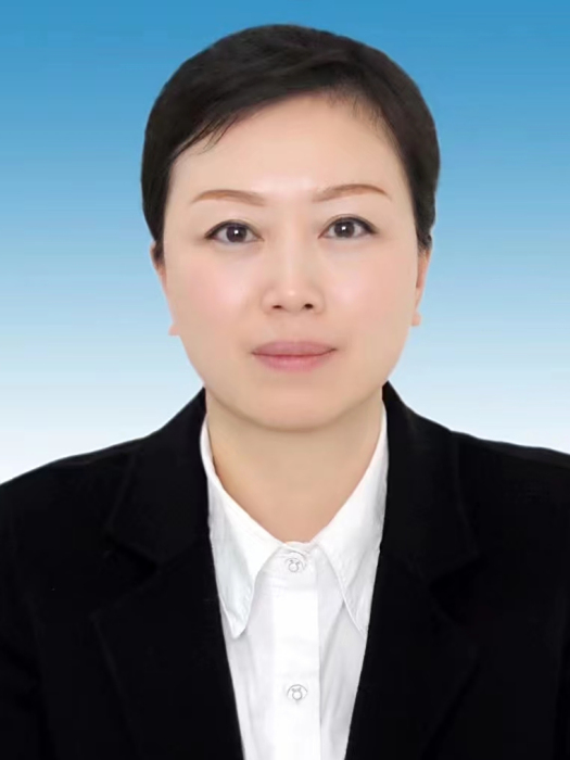 唐穎(四川省都江堰市財政局黨組成員、機關黨委書記) 唐穎(四川省都江堰市財政局黨組成員、機關黨委書記)