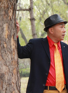 胡洪宇 胡洪宇