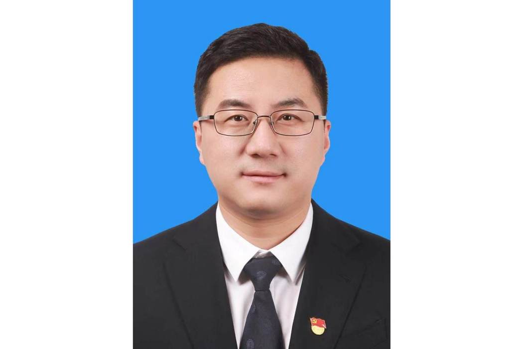 馬強(大連財經學院常務副校長、黨委副書記兼紀委書記) 馬強(大連財經學院常務副校長、黨委副書記兼紀委書記)