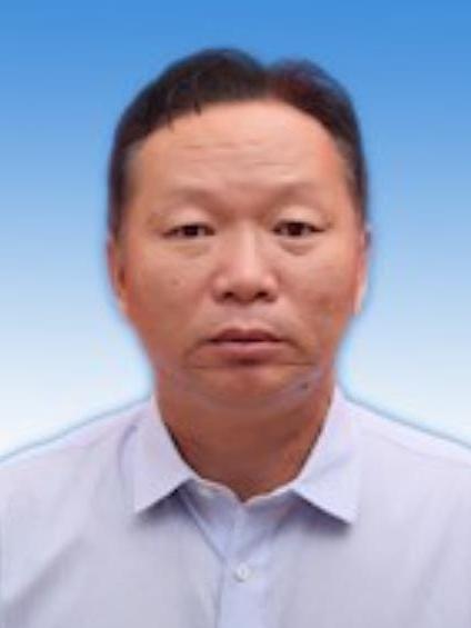 周明(新疆生產建設兵團第一師阿拉爾市民政局黨組書記、局長) 周明(新疆生產建設兵團第一師阿拉爾市民政局黨組書記、局長)