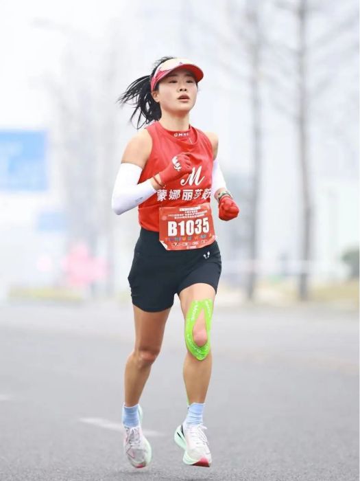 吳傑(中國女子馬拉松運動員) 吳傑(中國女子馬拉松運動員)
