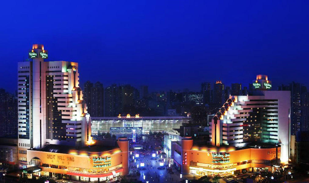 上海火車站不夜城商圈夜景