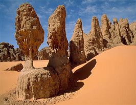 泰內雷沙漠-岩漠