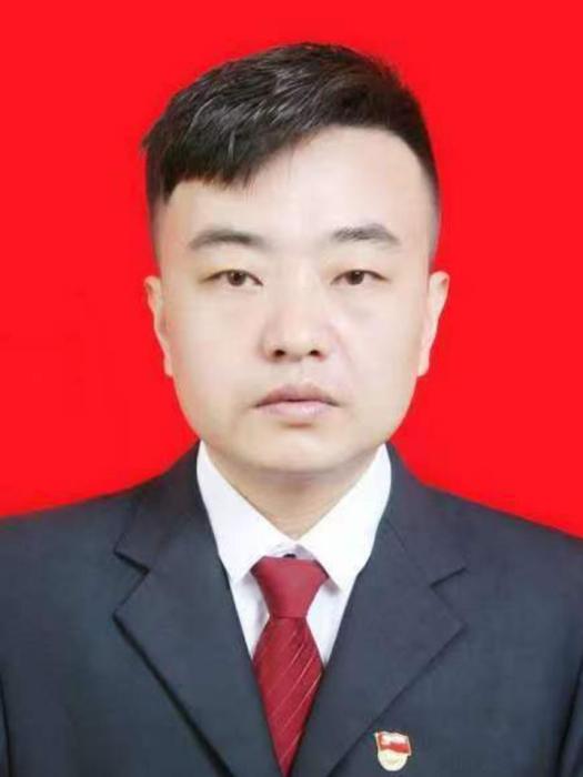 王彪(陝西省榆林市子洲縣人民政府辦公室副主任)
