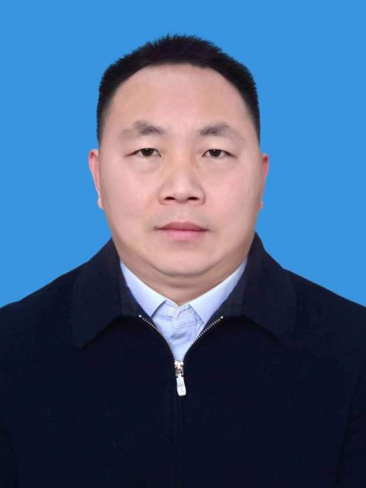 盧德寬(河南省洛陽市洛龍區人民政府黨組成員、副區長,太康東路街道黨工委書記) 盧德寬(河南省洛陽市洛龍區人民政府黨組成員、副區長,太康東路街道黨工委書記)