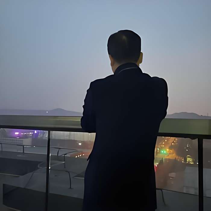 湖說一彤 湖說一彤