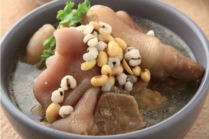 薏仁豬腳湯 薏仁豬腳湯