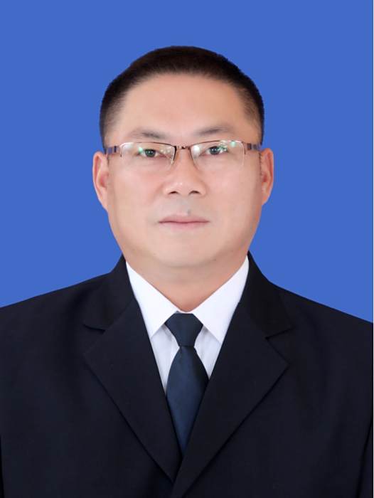 鄧斌(貴州省黔東南苗族侗族自治州生態環境局丹寨分局黨組書記、局長) 鄧斌(貴州省黔東南苗族侗族自治州生態環境局丹寨分局黨組書記、局長)